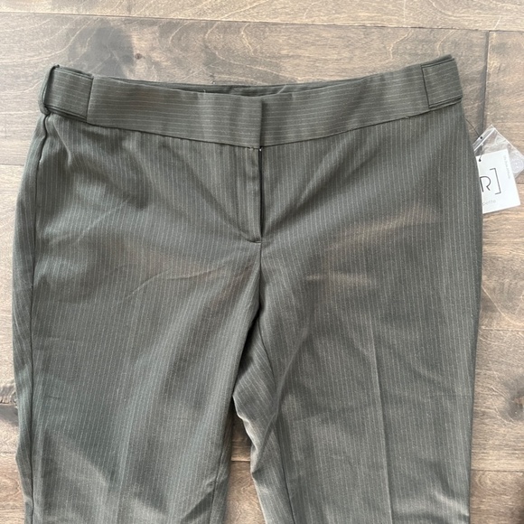 Relativity Olive Stripe Pant, size 12P - Picture 4 of 12